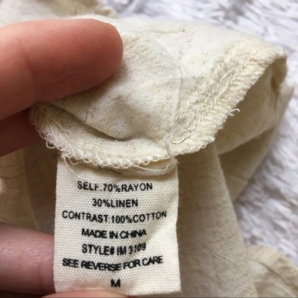 Illa Illa Skye Halter Tent Dress Crochet Coral MED - Picture 8 of 8